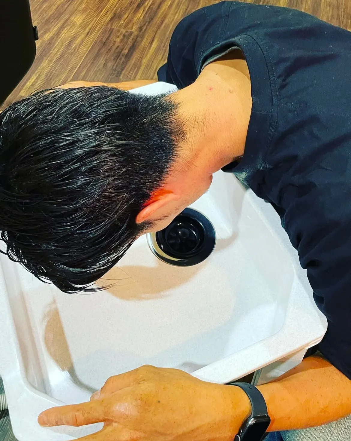 【ご自宅でシャンプー（前屈み姿勢バージョン）】